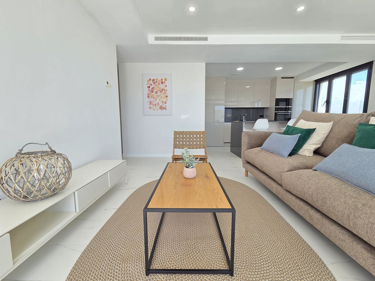 Se vende Apartamento Planta Media de 3 dormitorios en Costa Del Sol, Málaga, España