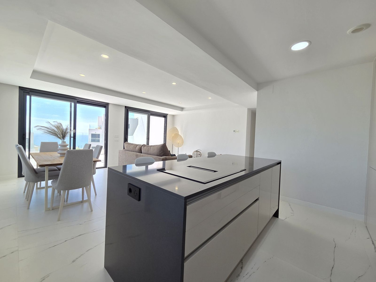 Se vende Apartamento Planta Media de 3 dormitorios en Costa Del Sol, Málaga, España