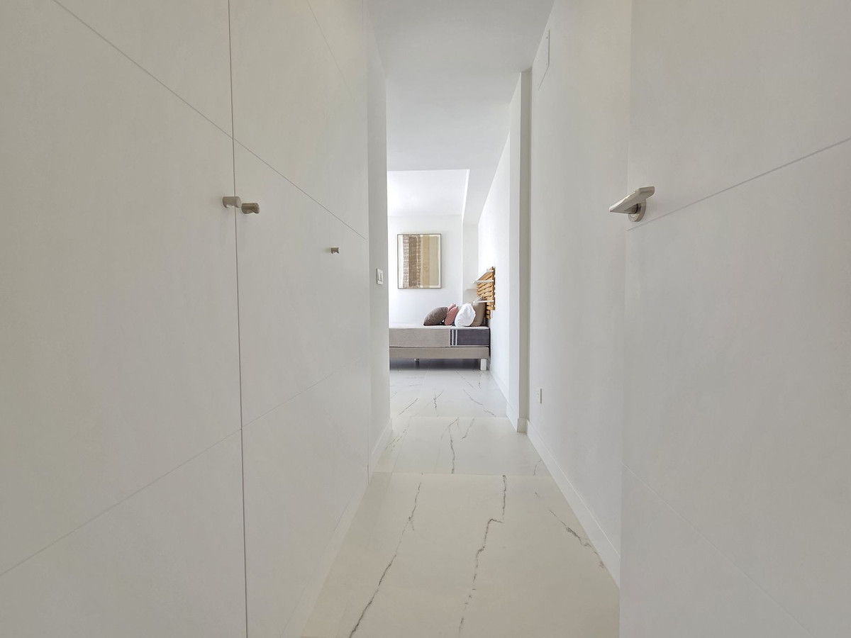 Se vende Apartamento Planta Media de 3 dormitorios en Costa Del Sol, Málaga, España