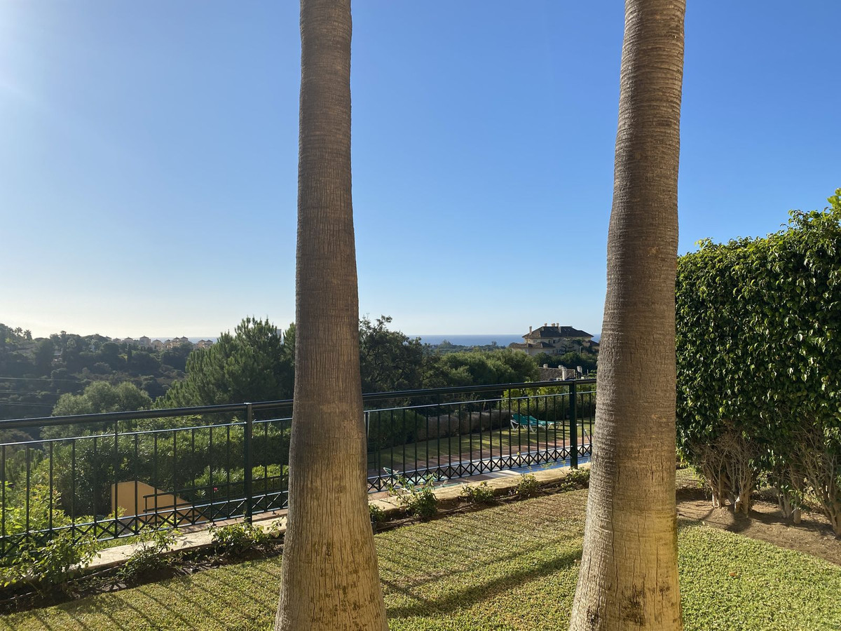 3 Bed Apartment for sale in Elviria Costa Del Sol, Málaga, Spain