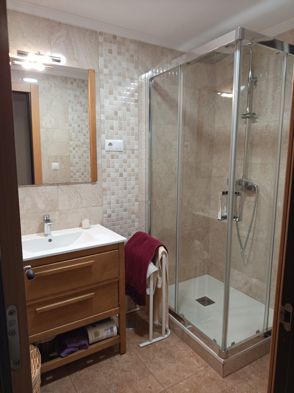 Se vende Apartamento Planta Media de 3 dormitorios en Costa Del Sol, Málaga, España