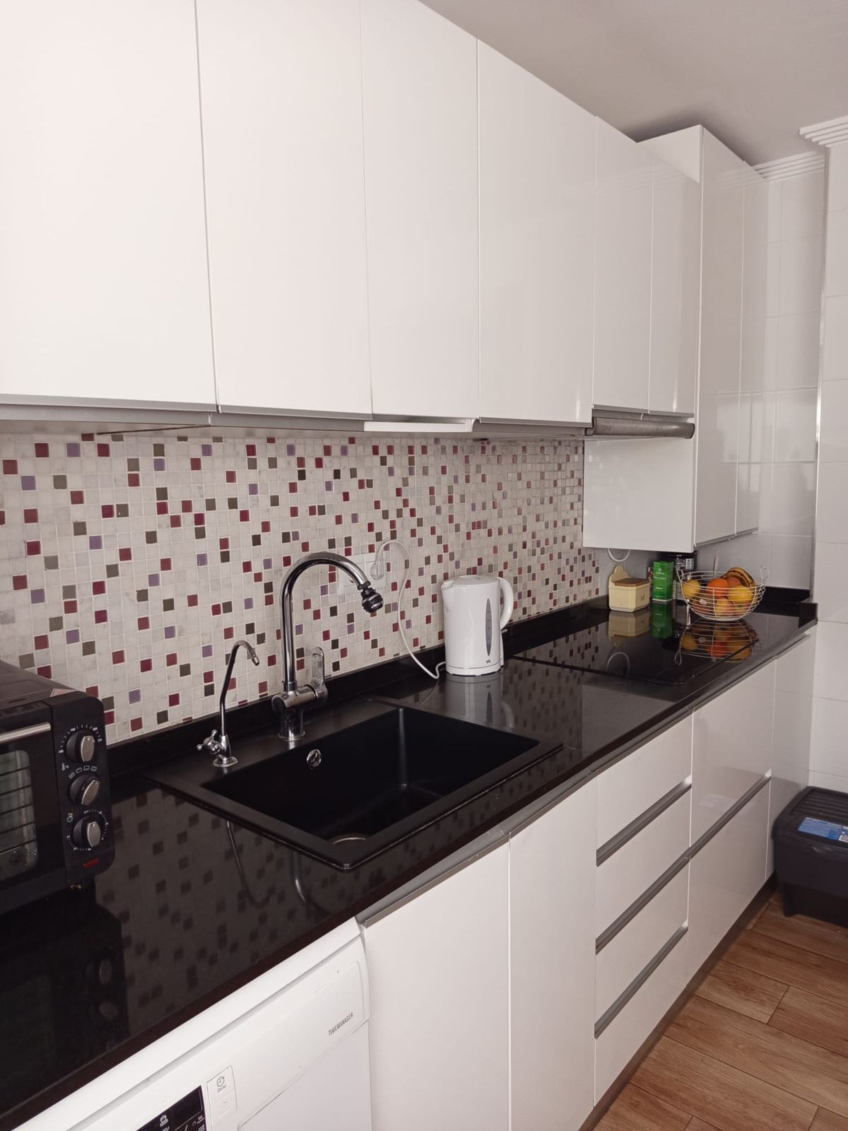 Se vende Apartamento Planta Media de 3 dormitorios en Costa Del Sol, Málaga, España