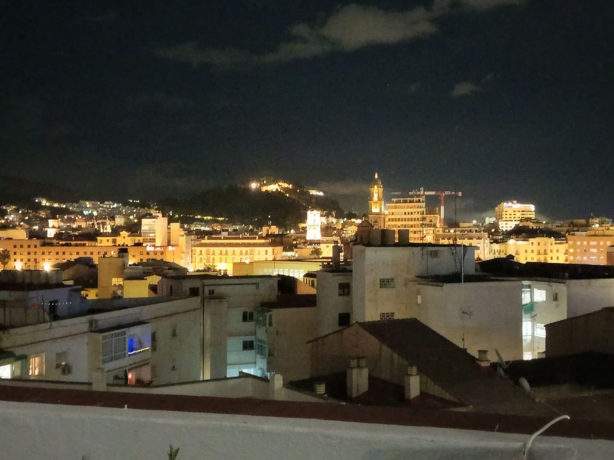 Se vende Apartamento Planta Media de 3 dormitorios en Costa Del Sol, Málaga, España