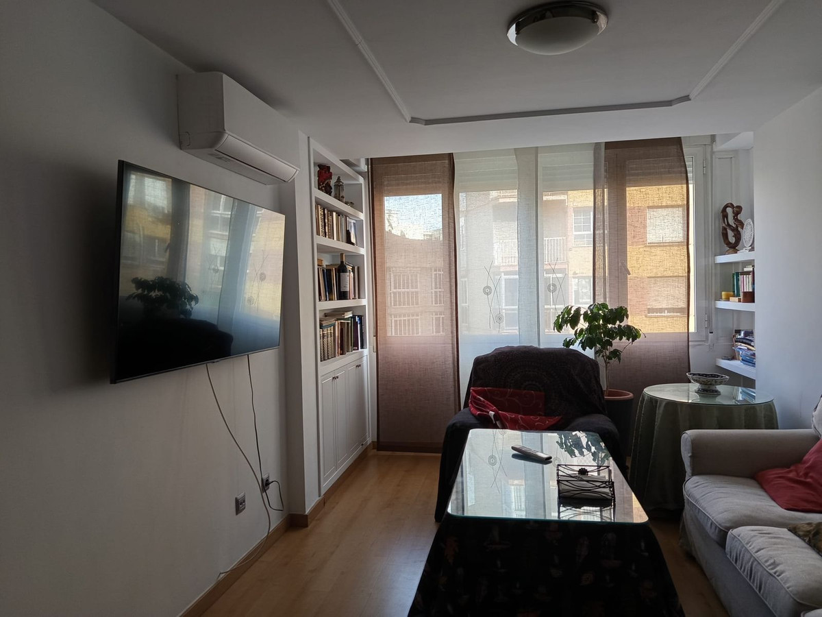 Se vende Apartamento Planta Media de 3 dormitorios en Costa Del Sol, Málaga, España