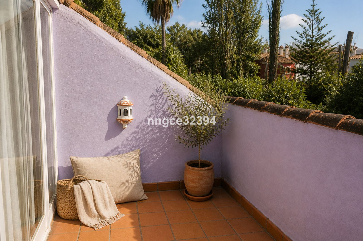 Se vende Villa - Chalet de 4 dormitorios en Costa Del Sol, Cadiz, España