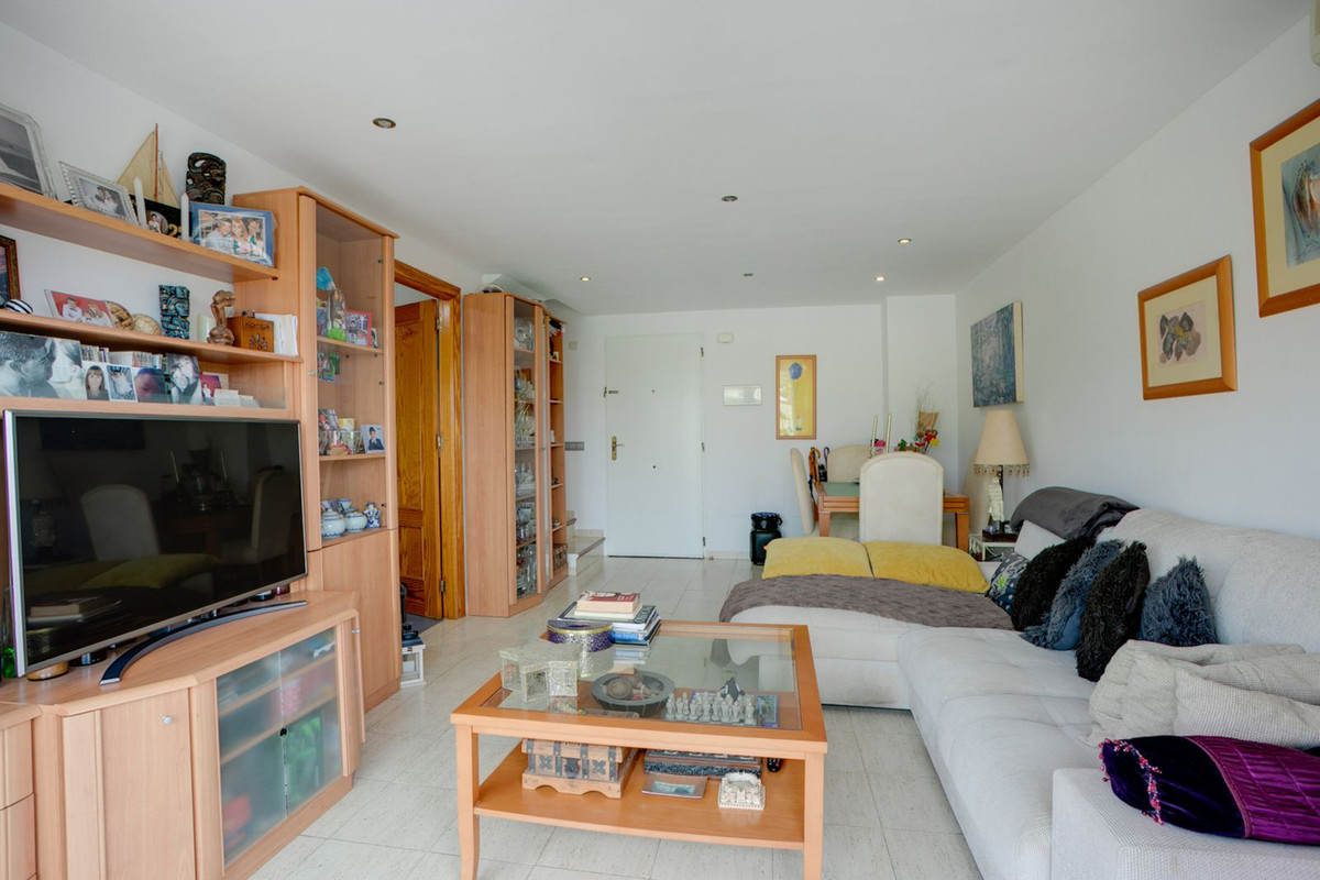 Se vende Apartamento Planta Media de 3 dormitorios en Costa Del Sol, Málaga, España