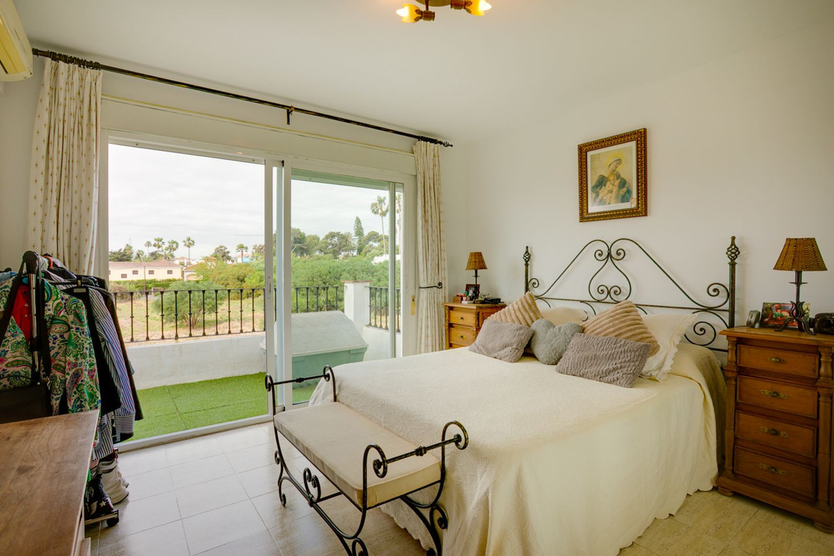 Se vende Apartamento Planta Media de 3 dormitorios en Costa Del Sol, Málaga, España