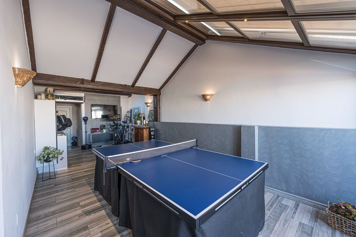 4 Bed Apartment for sale in Los Pacos Costa Del Sol, Málaga, Spain