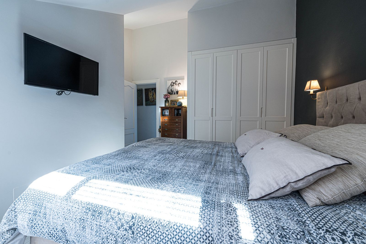 4 Bed Apartment for sale in Los Pacos Costa Del Sol, Málaga, Spain