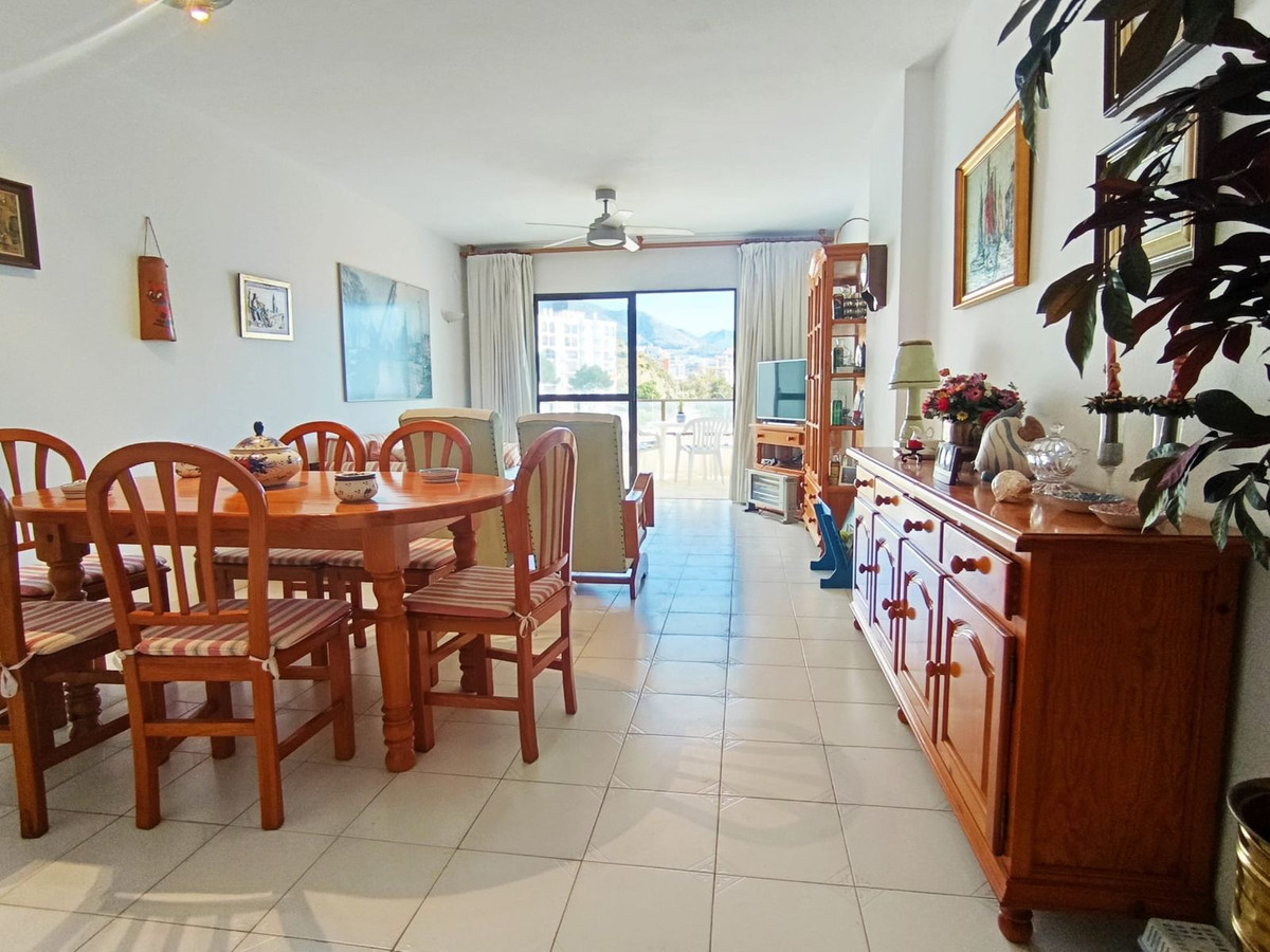 Se vende Apartamento Planta Media de 2 dormitorios en Costa Del Sol, Málaga, España