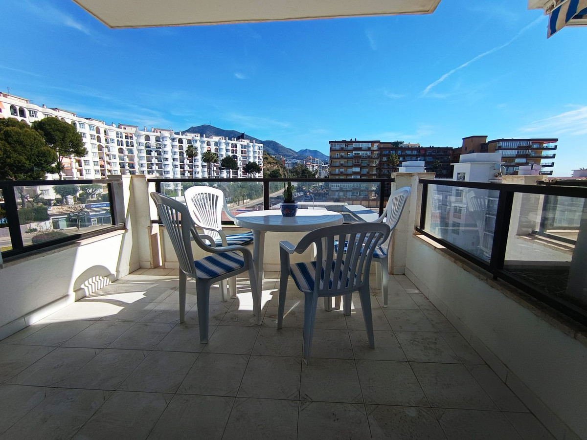 Se vende Apartamento Planta Media de 2 dormitorios en Costa Del Sol, Málaga, España