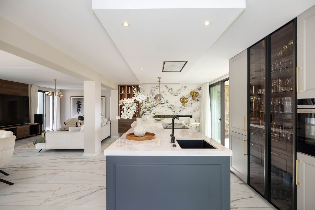 6 Bed Townhouse for sale in Málaga Costa Del Sol, Málaga, Spain