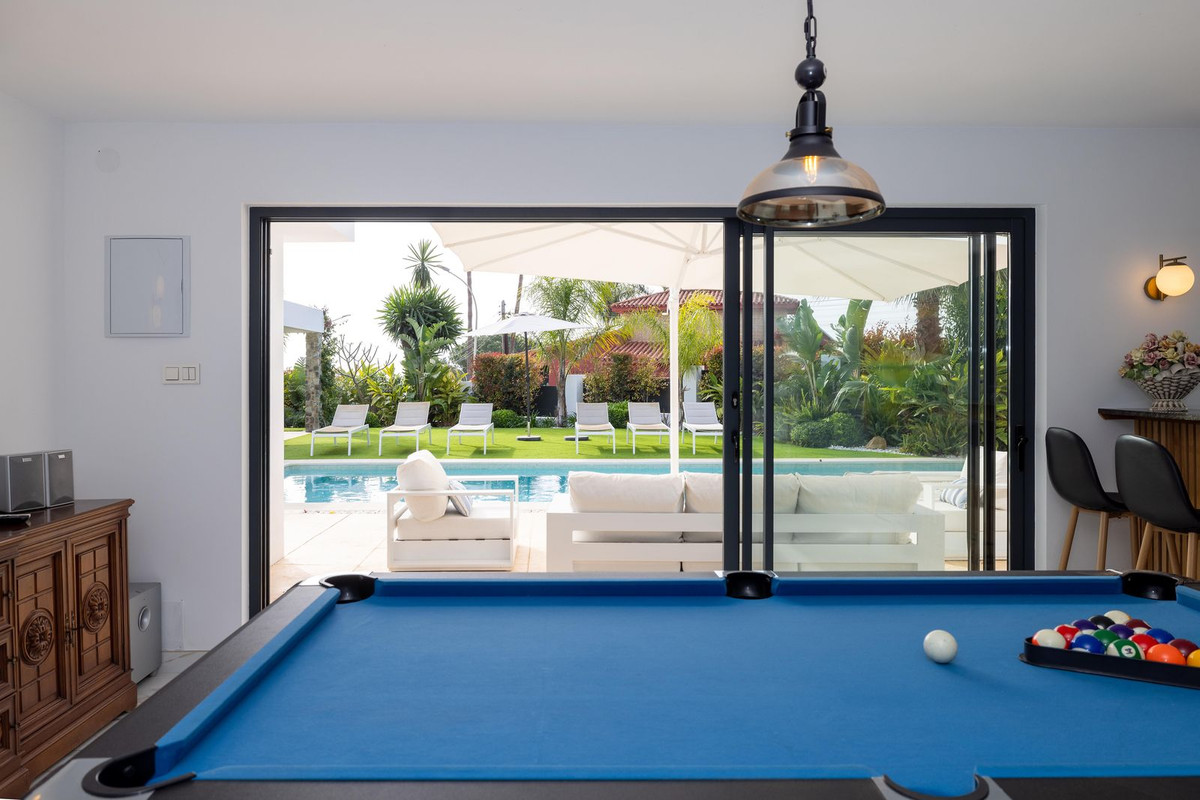 6 Bed Townhouse for sale in Málaga Costa Del Sol, Málaga, Spain