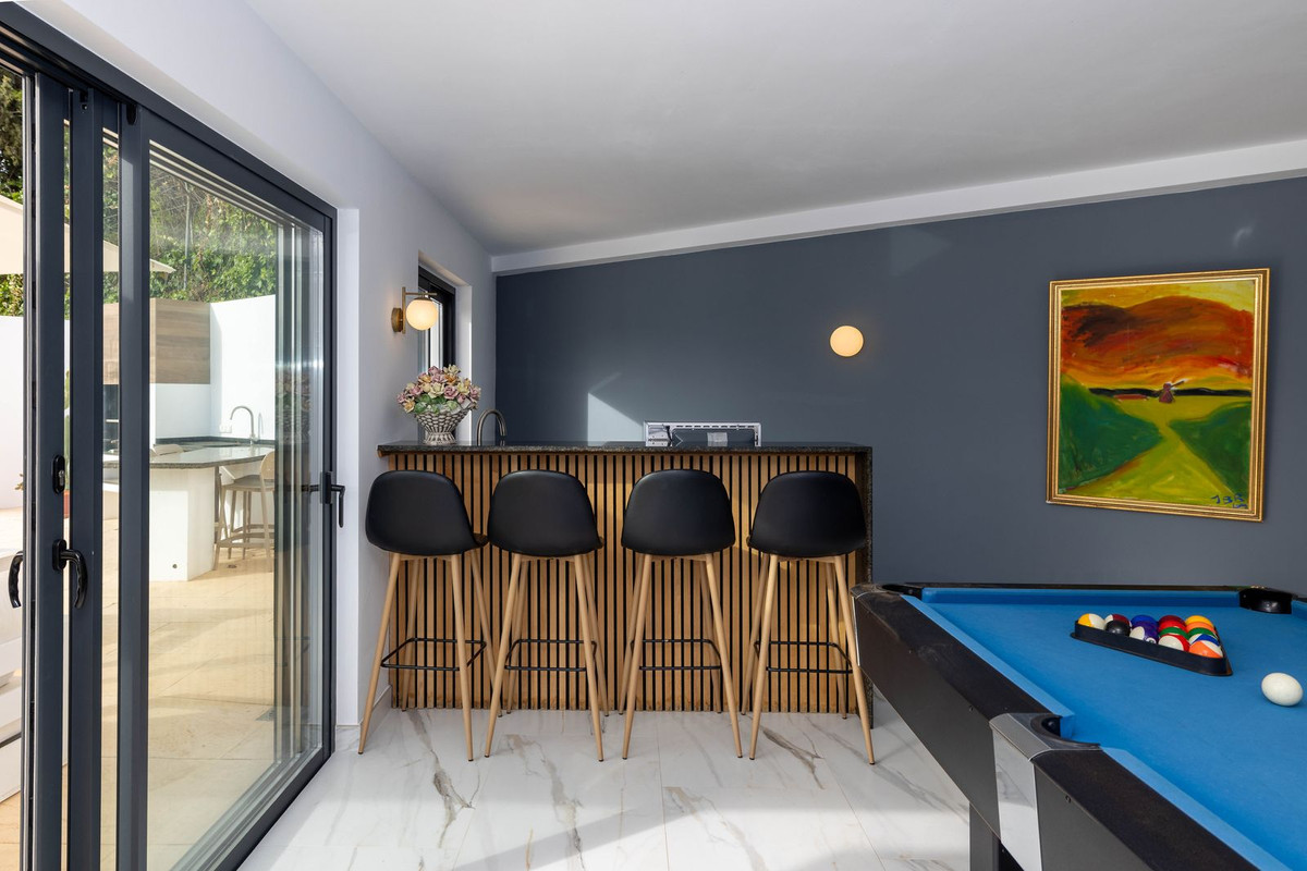6 Bed Townhouse for sale in Málaga Costa Del Sol, Málaga, Spain