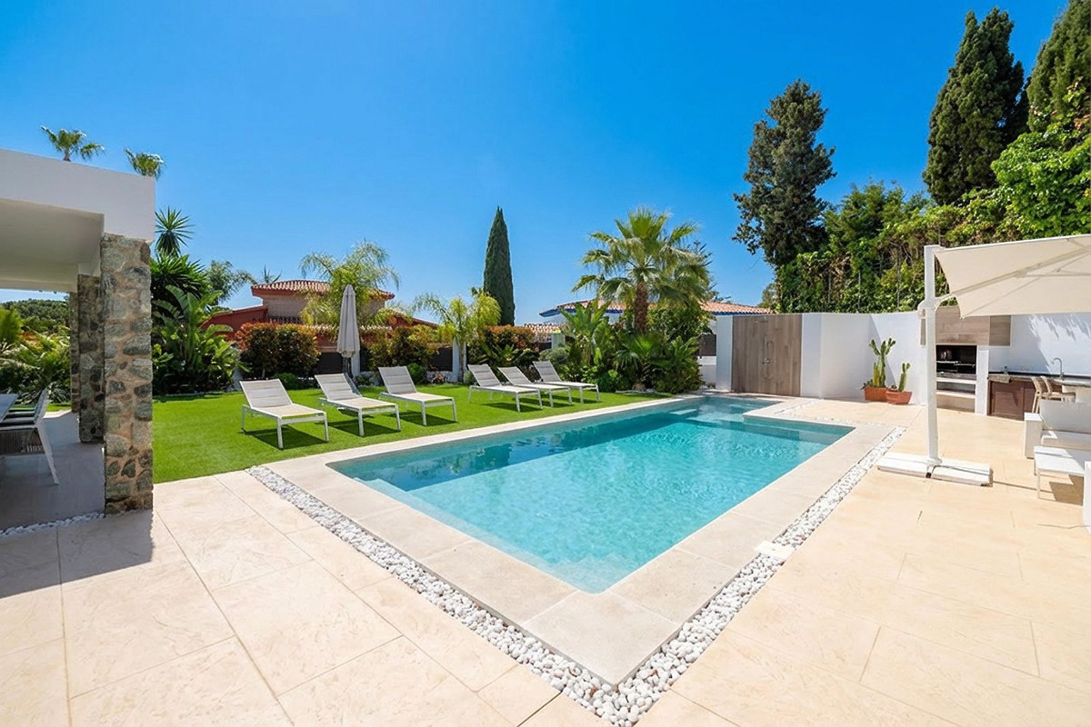 6 Bed Townhouse for sale in Málaga Costa Del Sol, Málaga, Spain