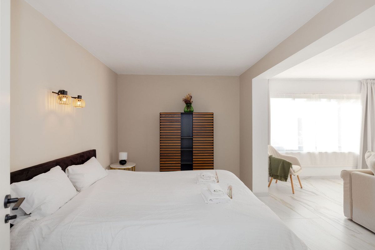 6 Bed Townhouse for sale in Málaga Costa Del Sol, Málaga, Spain