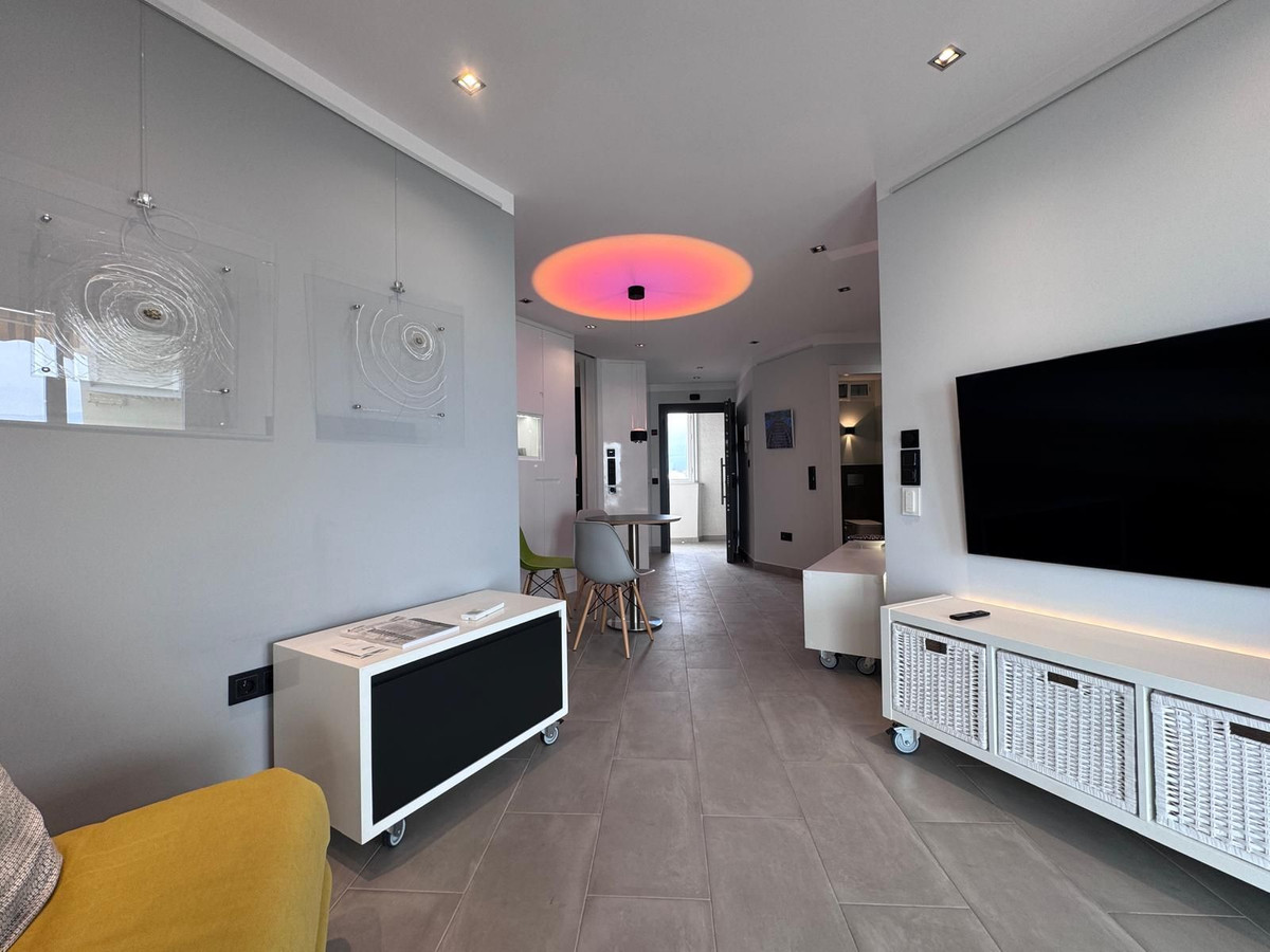 Se vende Apartamento Planta Media de 1 dormitorios en Costa Del Sol, Málaga, España