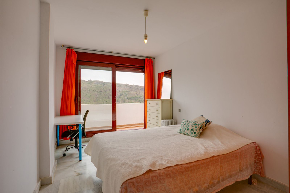 2 Bed Apartment for sale in Benahavís Costa Del Sol, Málaga, Spain