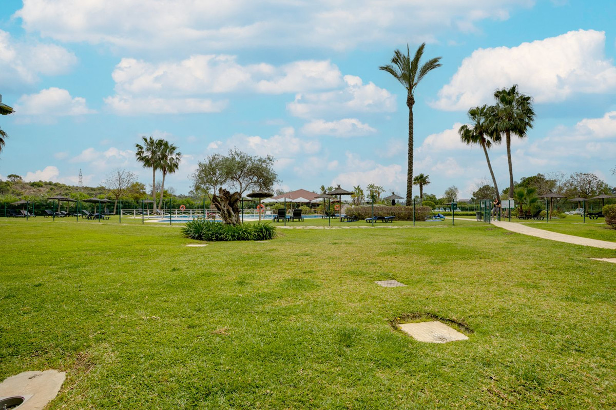 2 Bed Apartment for sale in Benahavís Costa Del Sol, Málaga, Spain
