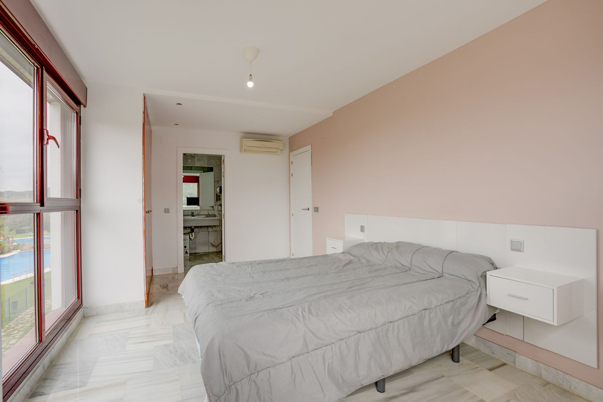 2 Bed Apartment for sale in Benahavís Costa Del Sol, Málaga, Spain