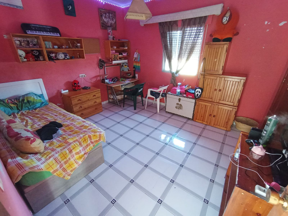 Se vende Finca - Cortijo de 14 dormitorios en Costa Del Sol, Málaga, España