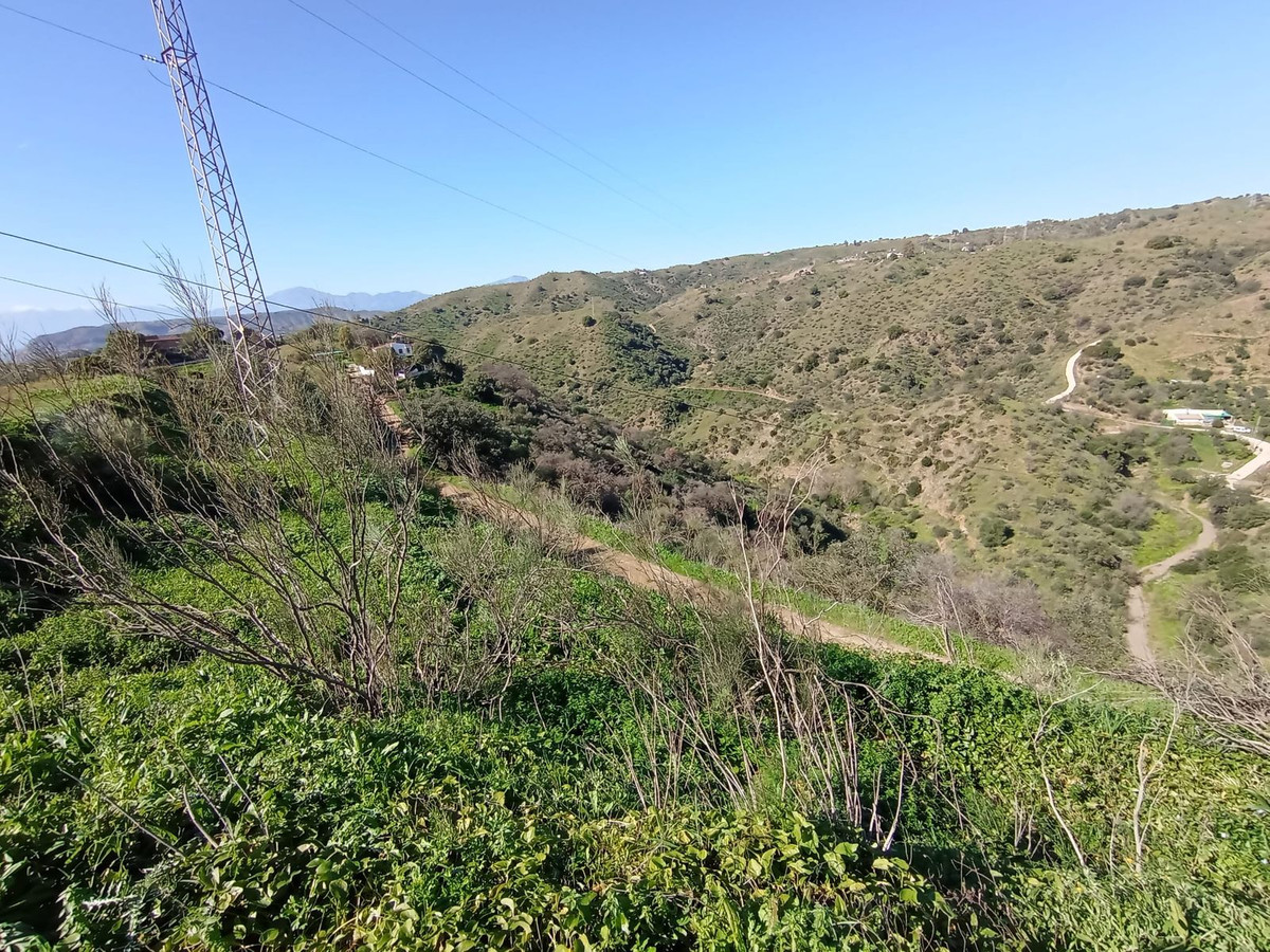 Se vende Finca - Cortijo de 14 dormitorios en Costa Del Sol, Málaga, España