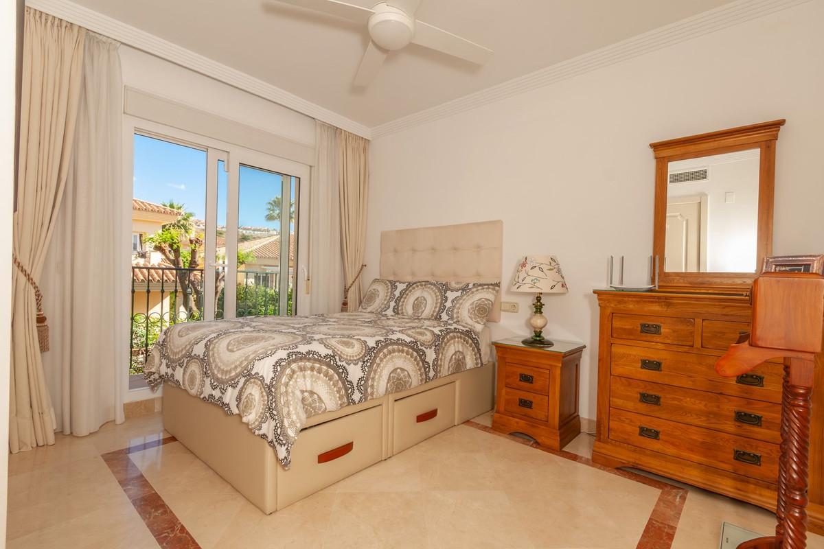 Se vende Pareada de 4 dormitorios en Costa Del Sol, Málaga, España