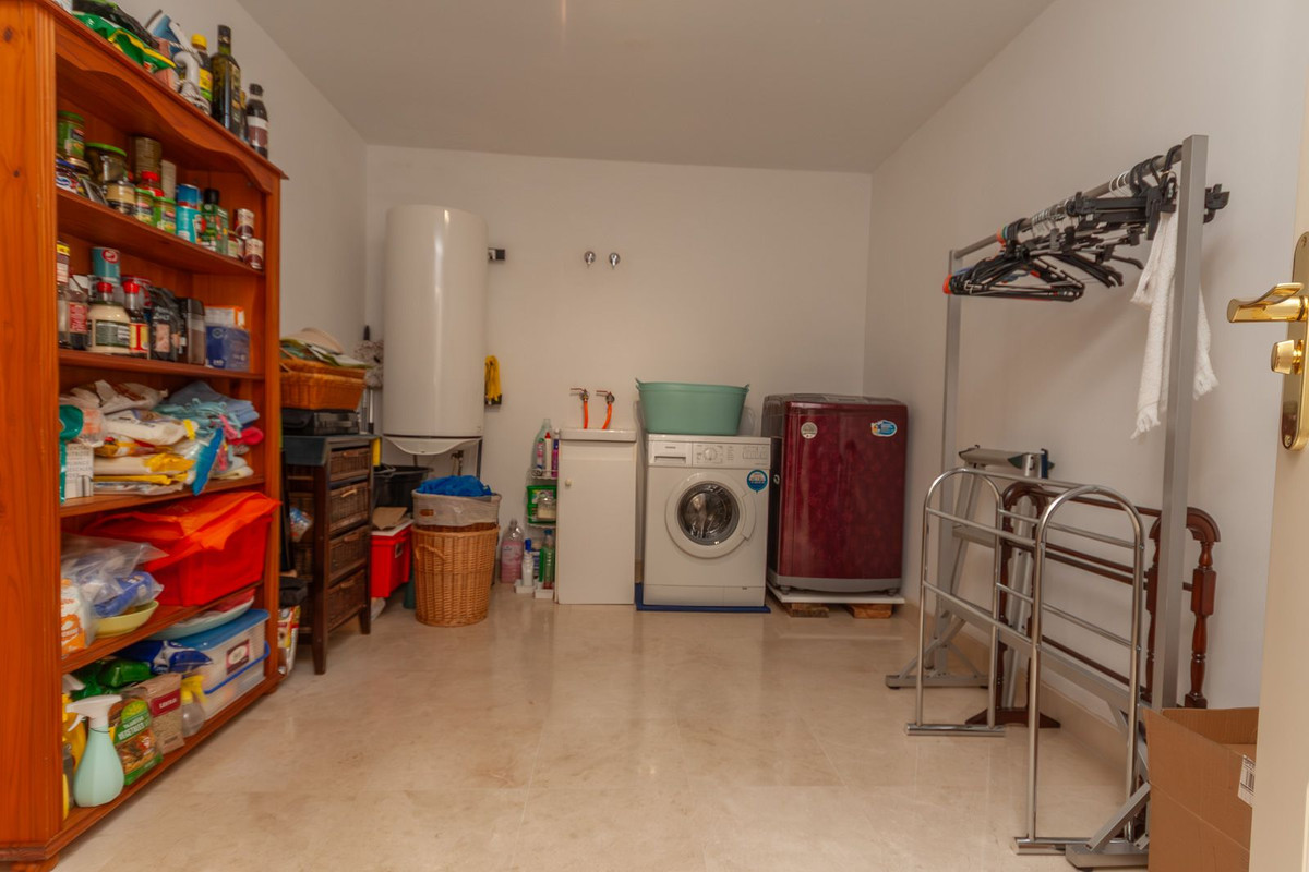 Se vende Pareada de 4 dormitorios en Costa Del Sol, Málaga, España