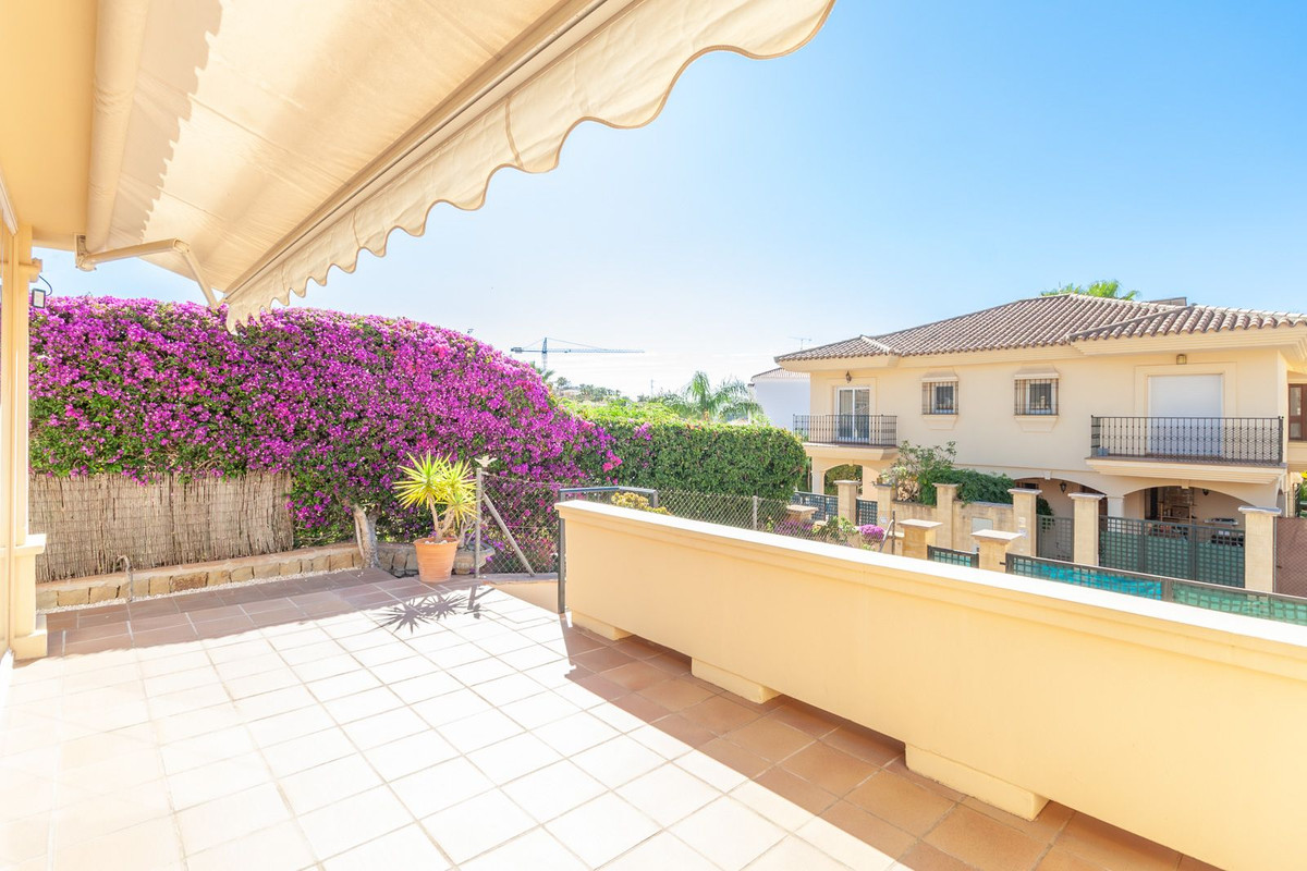 Se vende Pareada de 4 dormitorios en Costa Del Sol, Málaga, España