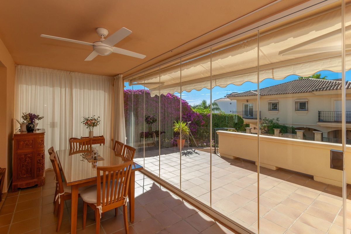 Se vende Pareada de 4 dormitorios en Costa Del Sol, Málaga, España