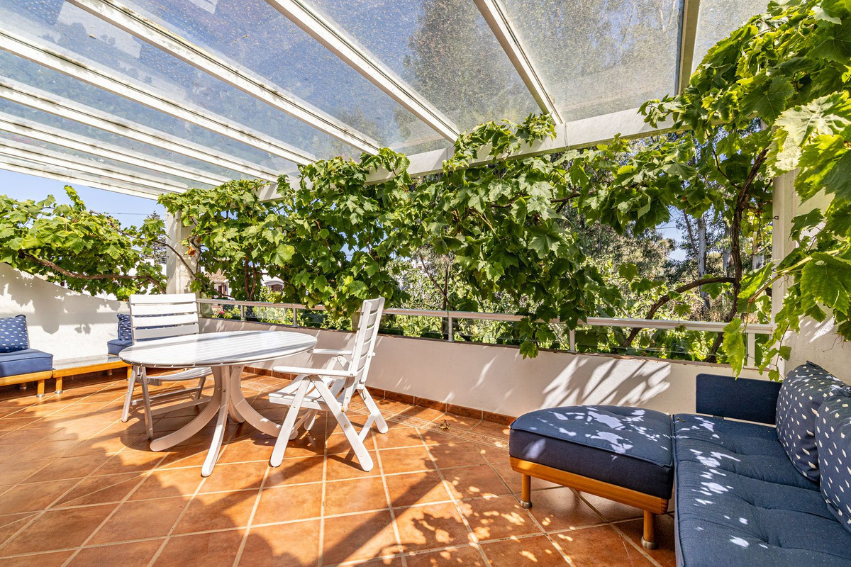 5 Bed Townhouse for sale in New Golden Mile Costa Del Sol, Málaga, Spain