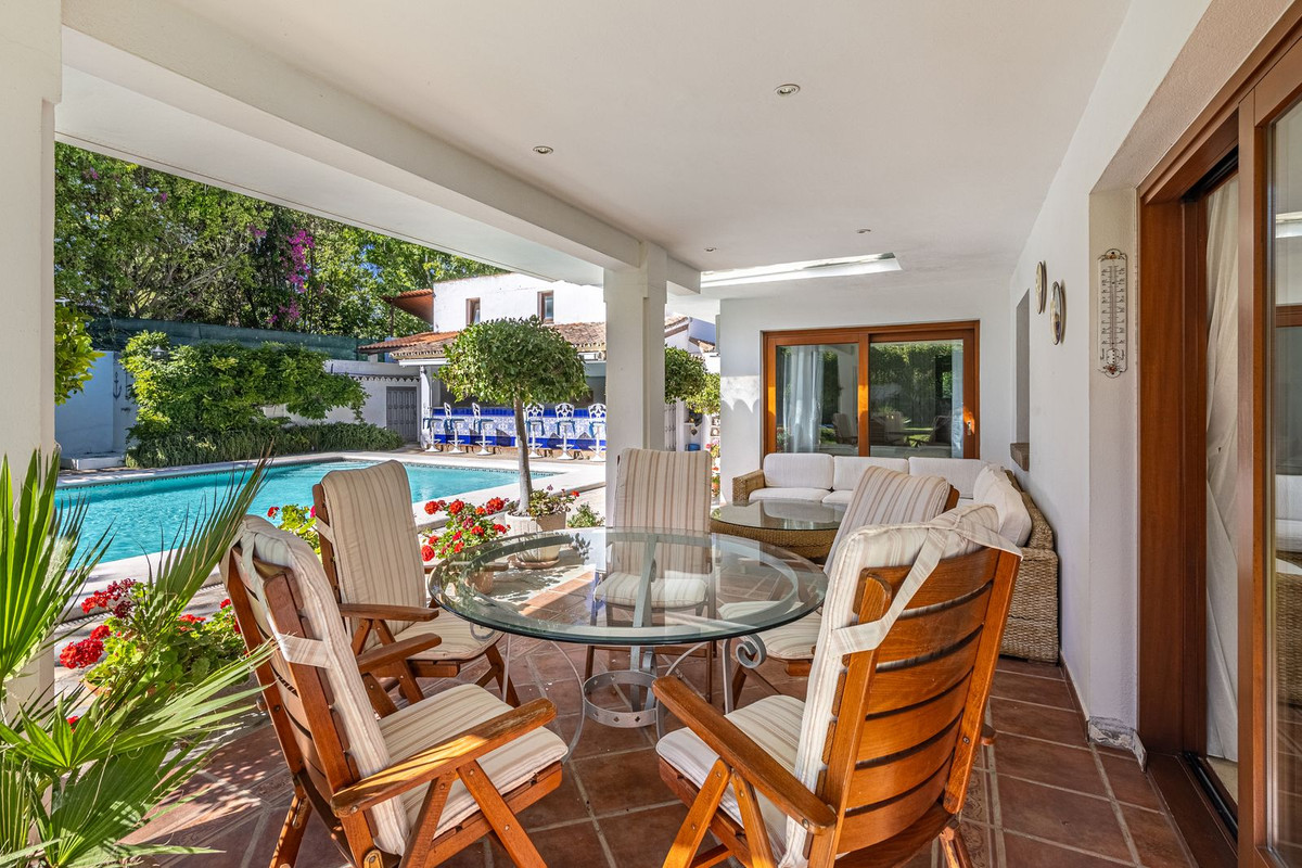 5 Bed Townhouse for sale in New Golden Mile Costa Del Sol, Málaga, Spain