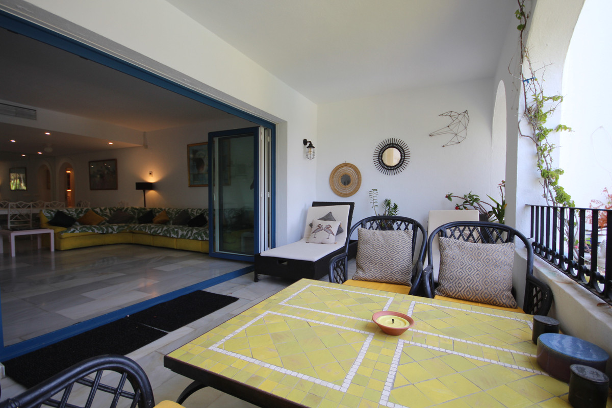 3 Bed Apartment for sale in Puerto De Cabopino Costa Del Sol, Málaga, Spain