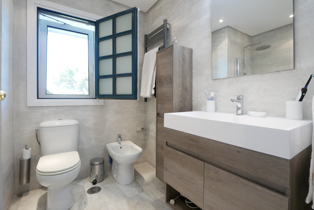 3 Bed Apartment for sale in Puerto De Cabopino Costa Del Sol, Málaga, Spain