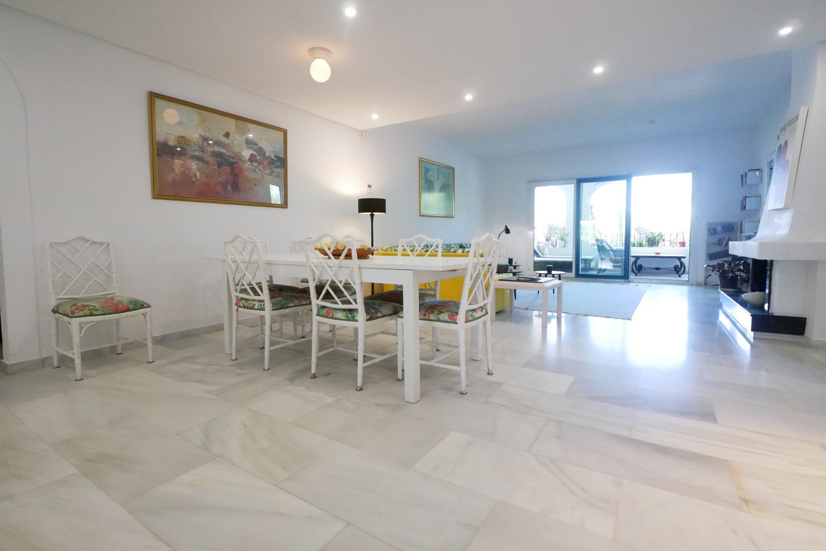 3 Bed Apartment for sale in Puerto De Cabopino Costa Del Sol, Málaga, Spain