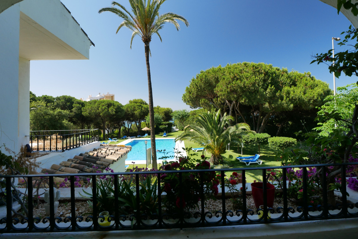 3 Bed Apartment for sale in Puerto De Cabopino Costa Del Sol, Málaga, Spain