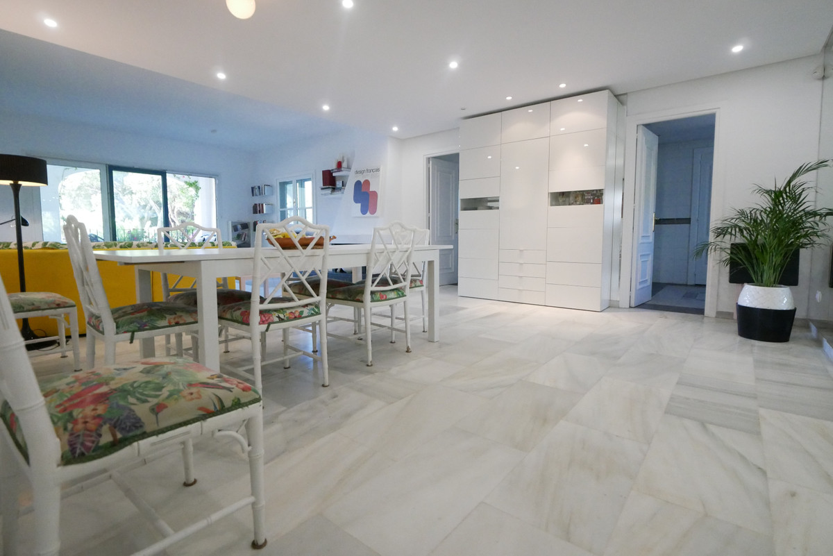 3 Bed Apartment for sale in Puerto De Cabopino Costa Del Sol, Málaga, Spain