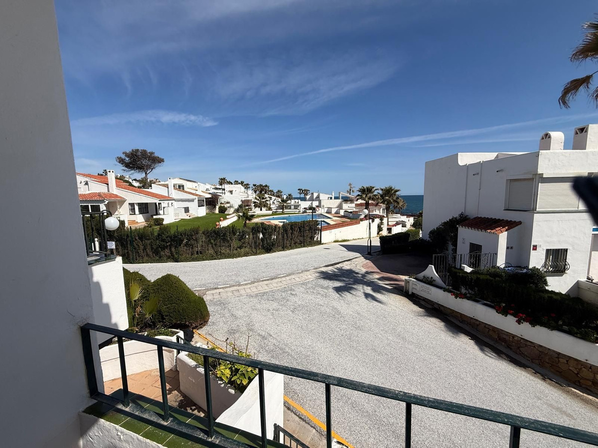 1 Bed Townhouse for sale in Calahonda Costa Del Sol, Málaga, Spain