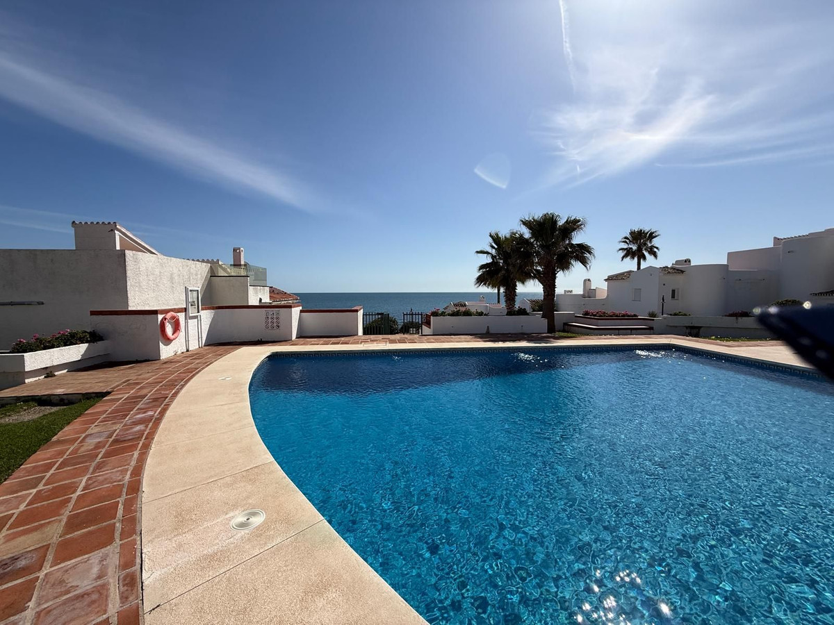1 Bed Townhouse for sale in Calahonda Costa Del Sol, Málaga, Spain