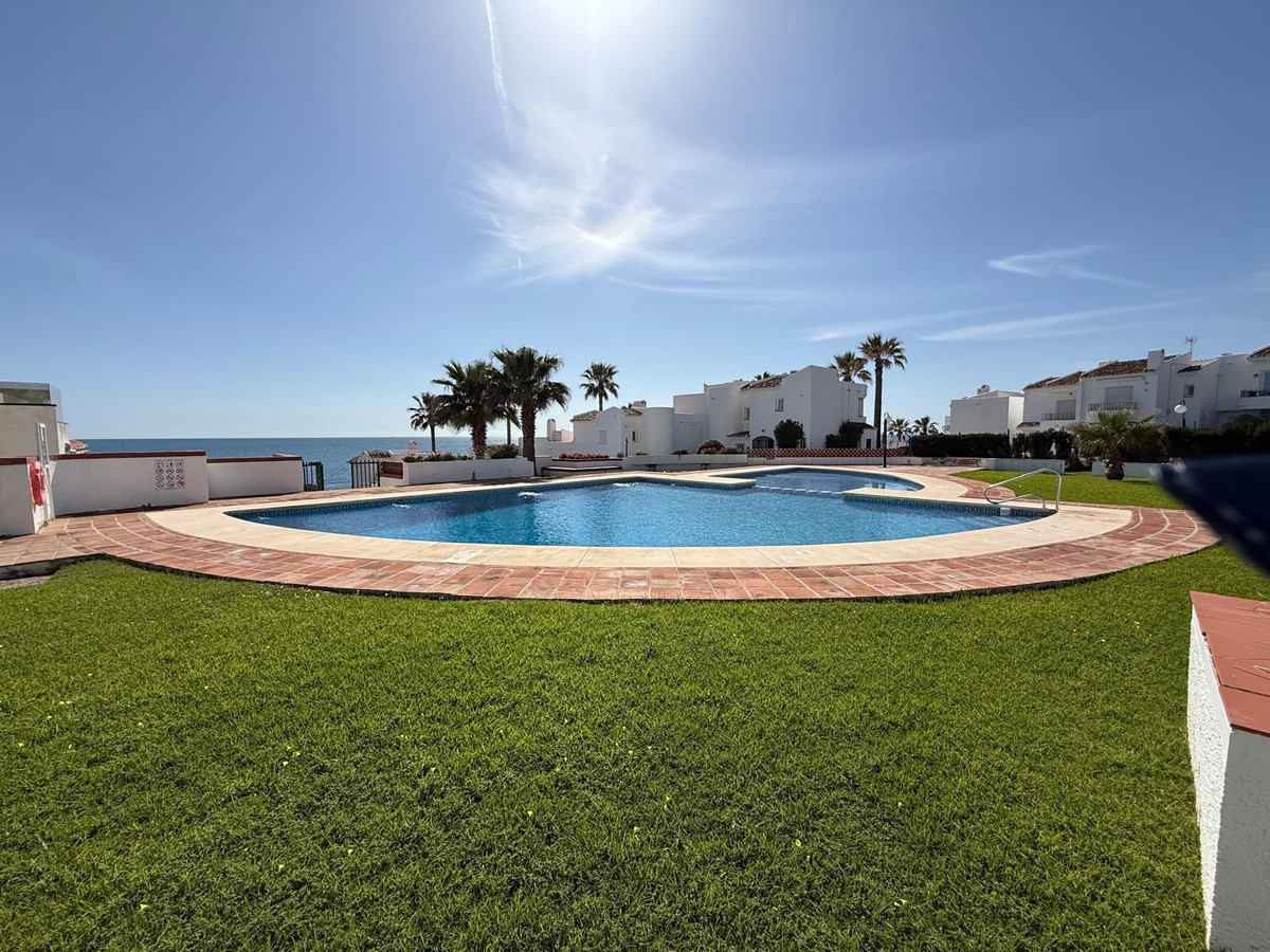 1 Bed Townhouse for sale in Calahonda Costa Del Sol, Málaga, Spain
