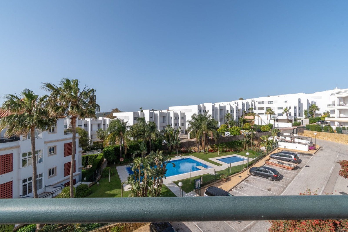 Se vende Apartamento Planta Media de 2 dormitorios en Costa Del Sol, Málaga, España