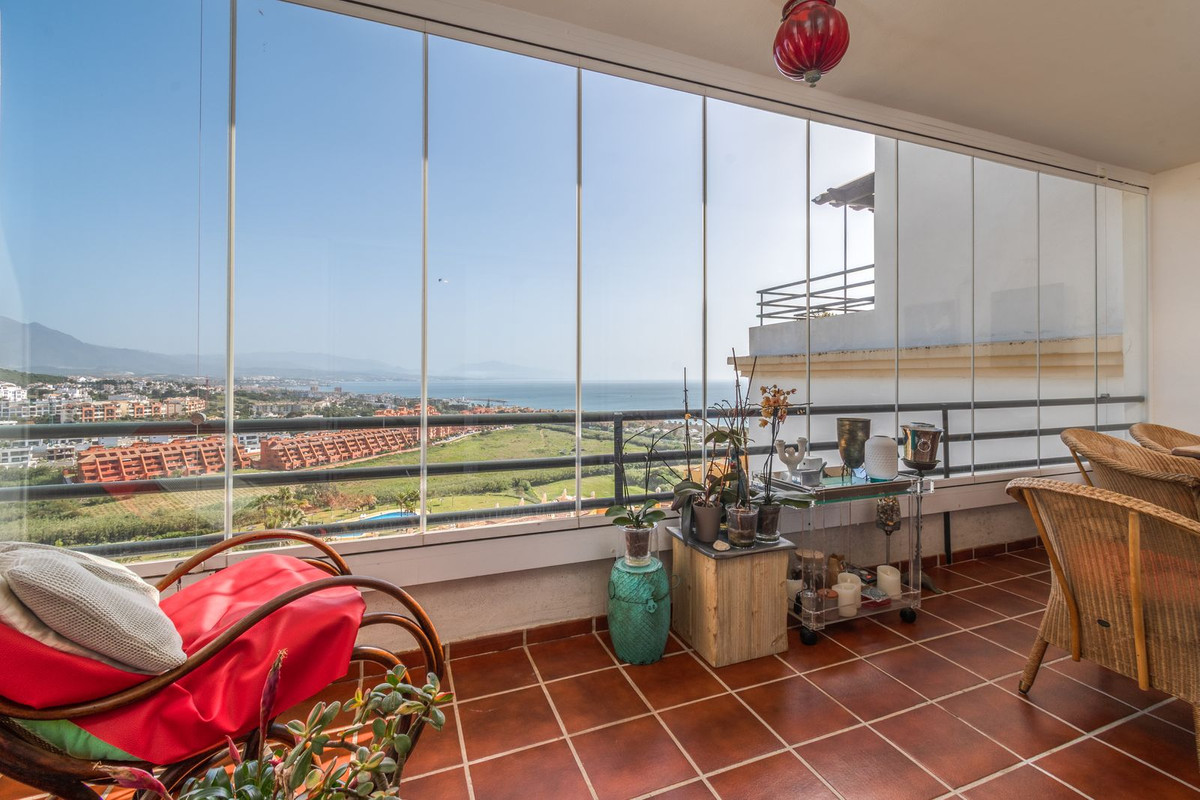 Se vende Apartamento Planta Media de 2 dormitorios en Costa Del Sol, Málaga, España