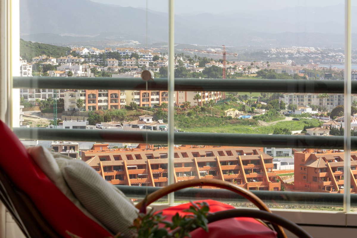 Se vende Apartamento Planta Media de 2 dormitorios en Costa Del Sol, Málaga, España