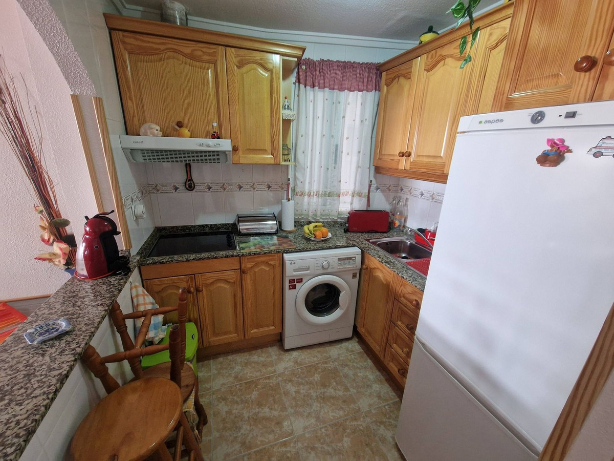Se vende Apartamento Planta Media de 2 dormitorios en Costa Blanca, Alicante, España