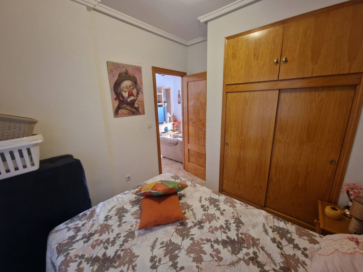 Se vende Apartamento Planta Media de 2 dormitorios en Costa Blanca, Alicante, España