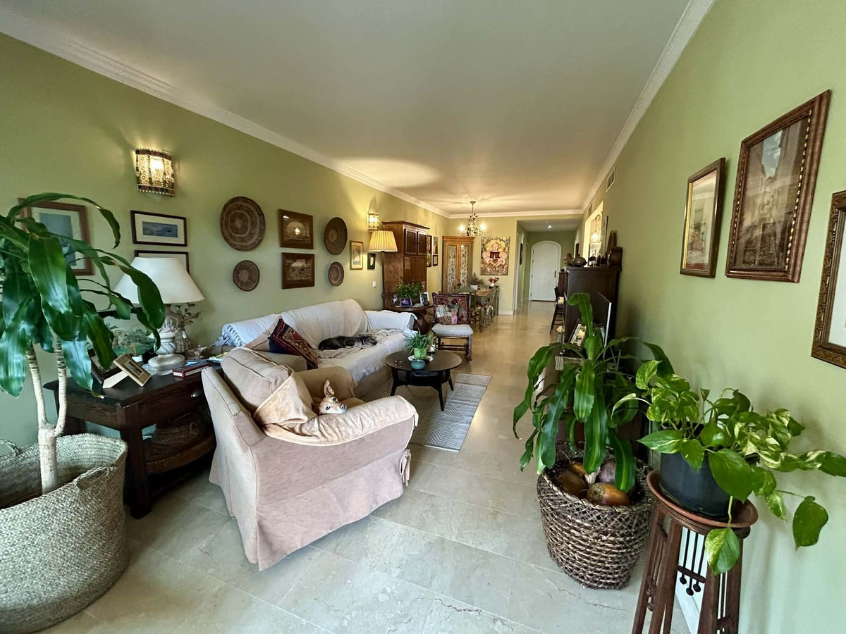 2 Bed Apartment for sale in Elviria Costa Del Sol, Málaga, Spain