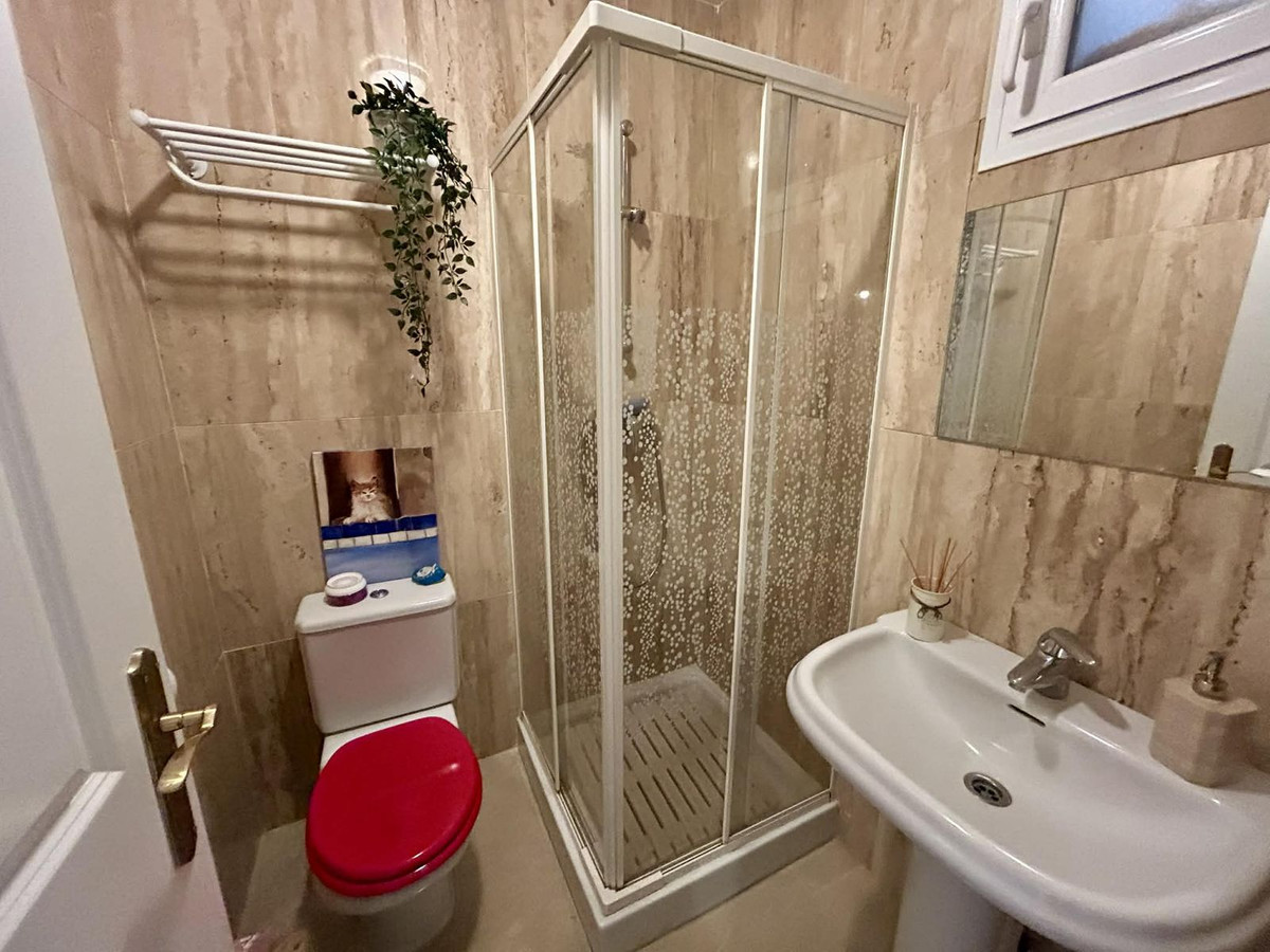 2 Bed Apartment for sale in Elviria Costa Del Sol, Málaga, Spain