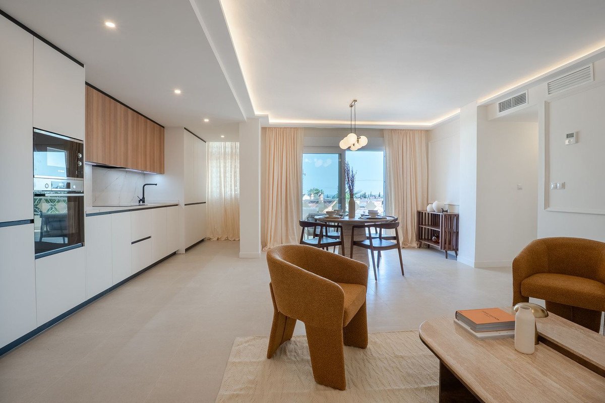 2 Bed Apartment for sale in Las Chapas Costa Del Sol, Málaga, Spain