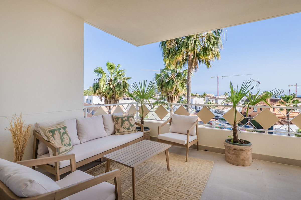 2 Bed Apartment for sale in Las Chapas Costa Del Sol, Málaga, Spain