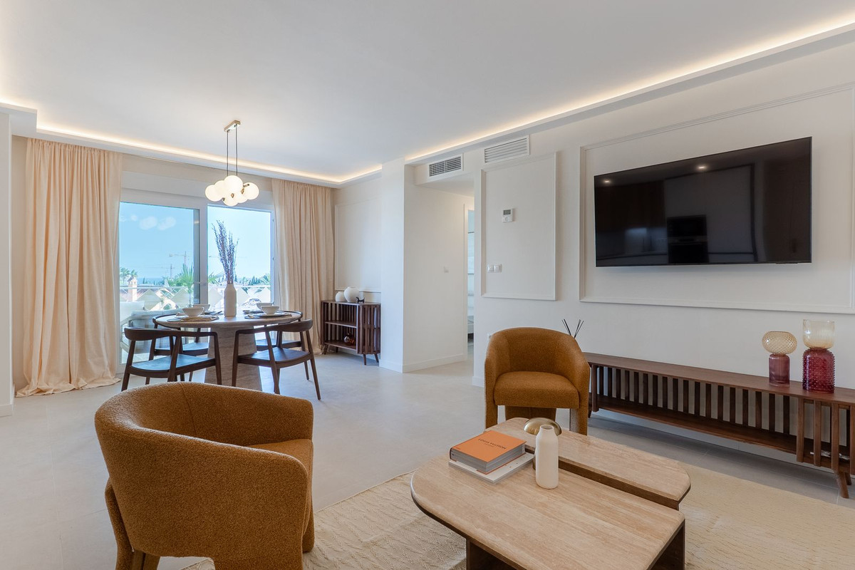 2 Bed Apartment for sale in Las Chapas Costa Del Sol, Málaga, Spain